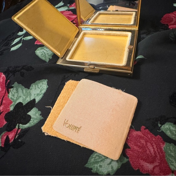 Vintage Voluptè Mirror Compact - Picture 13 of 13